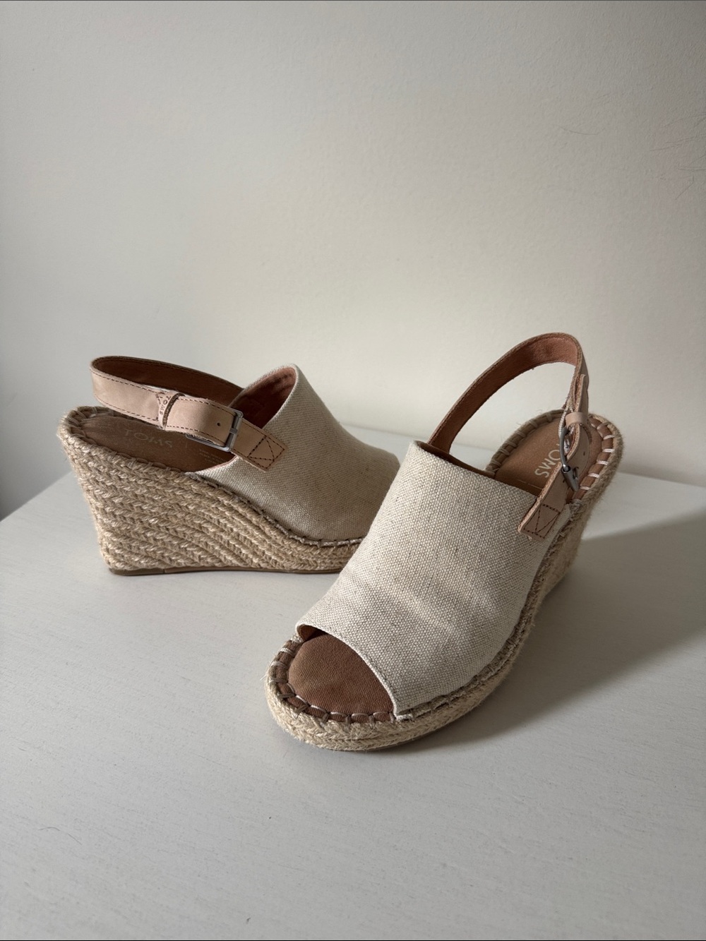 TOMS Beige Espadrille Wedge Sandals with Slingback Strap size 6.5